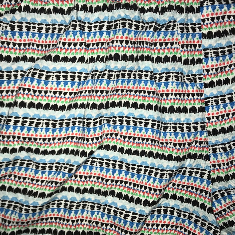 Patterned Shorts - Picture 2 of 4